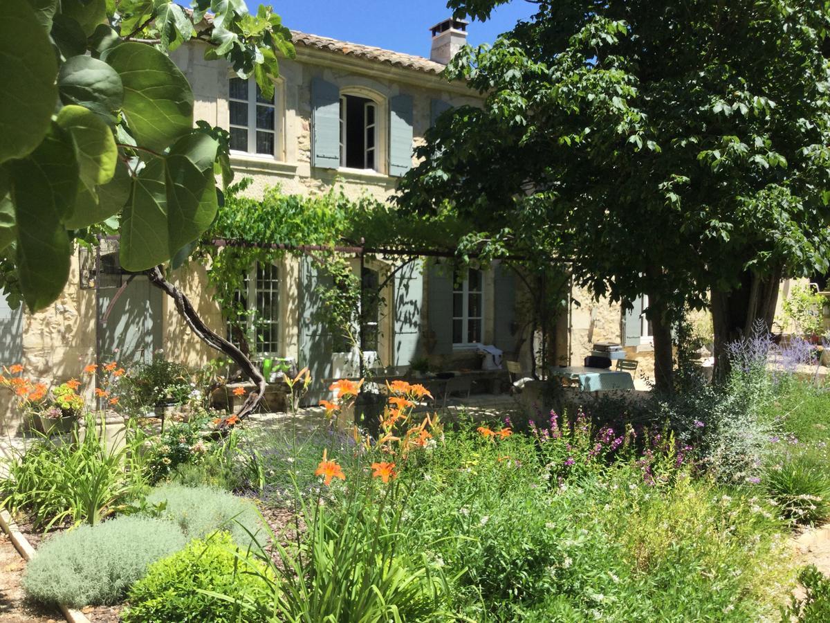 Mas De Rique Hotel Saint-Etienne-du-Gres Ngoại thất bức ảnh